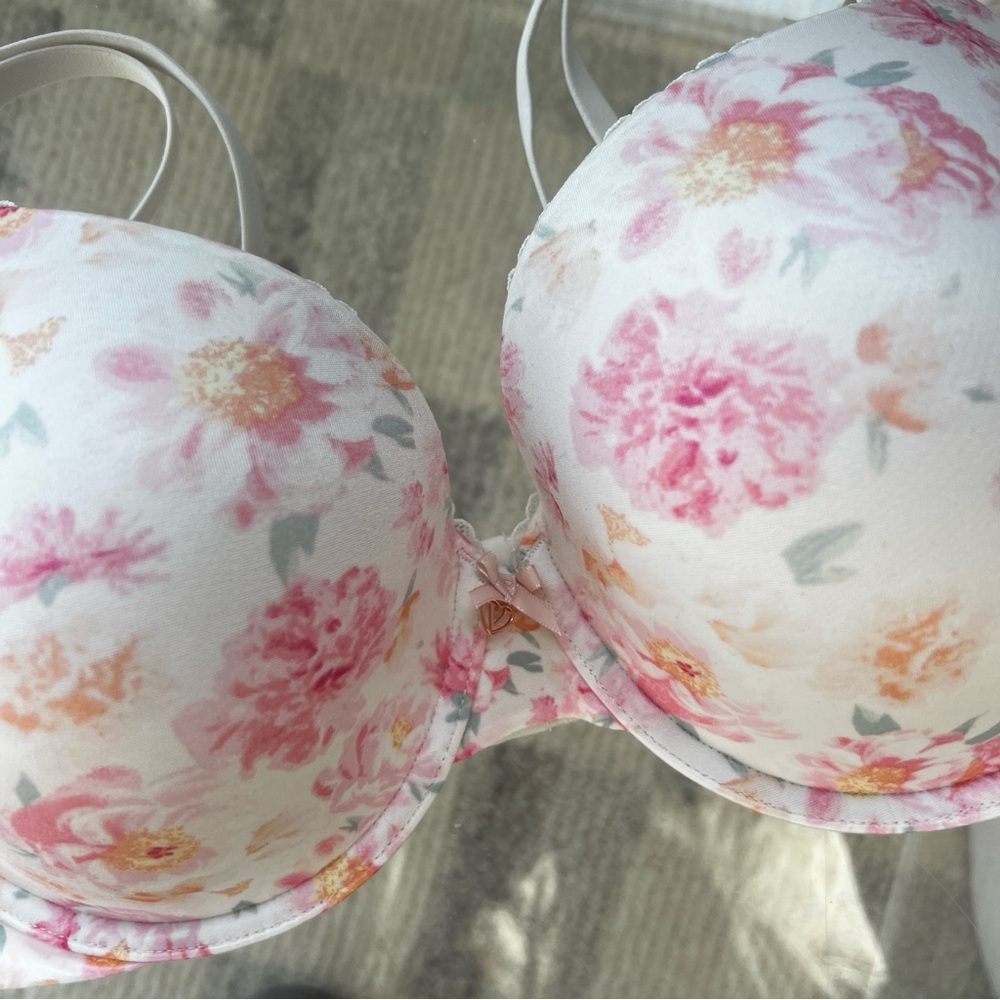 Victoria’s Secret Perfect Shape Smooth Push Up Floral Bra - Picture 4 of 6